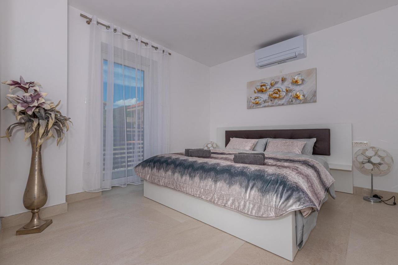 Apartmani Kecman Crikvenica Exterior photo