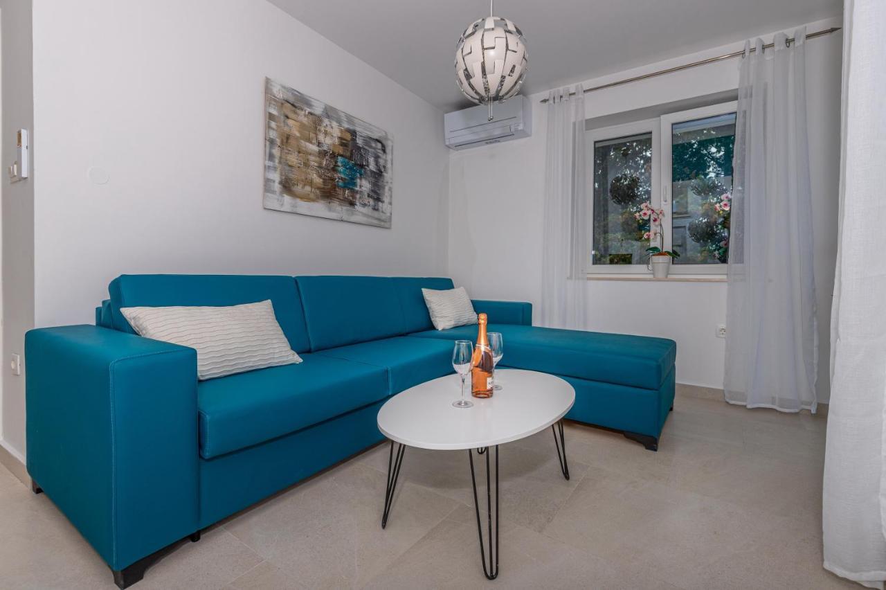 Apartmani Kecman Crikvenica Exterior photo