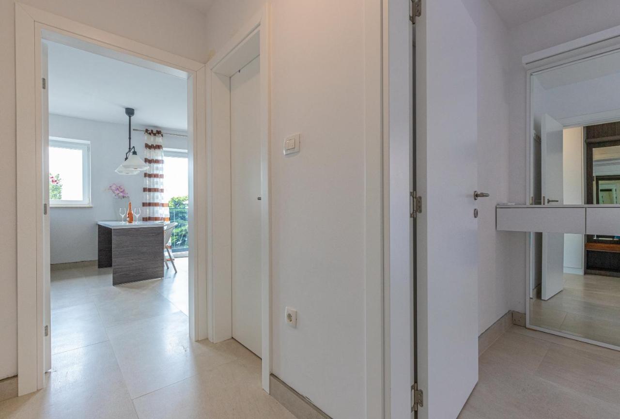 Apartmani Kecman Crikvenica Exterior photo