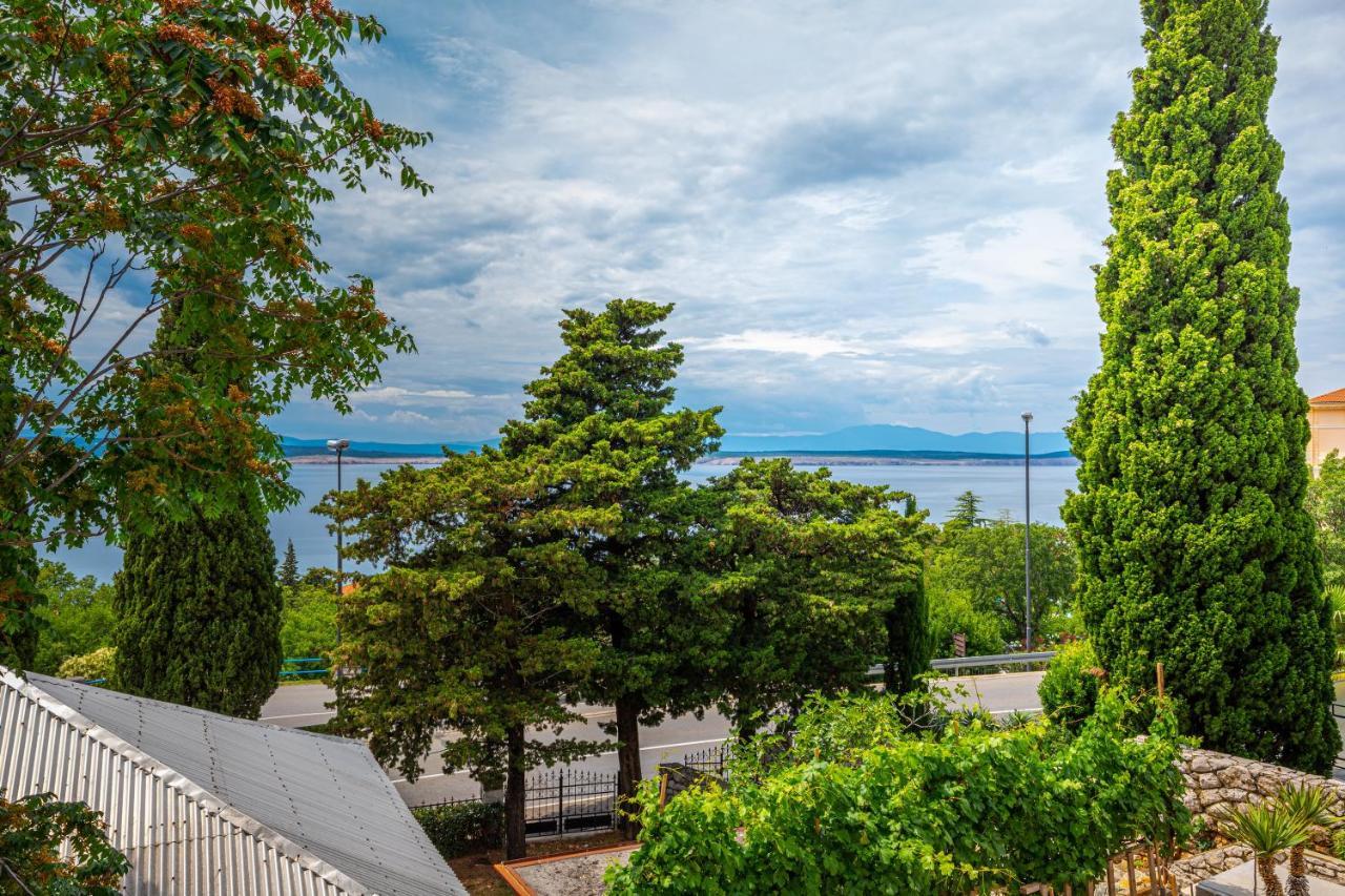 Apartmani Kecman Crikvenica Exterior photo