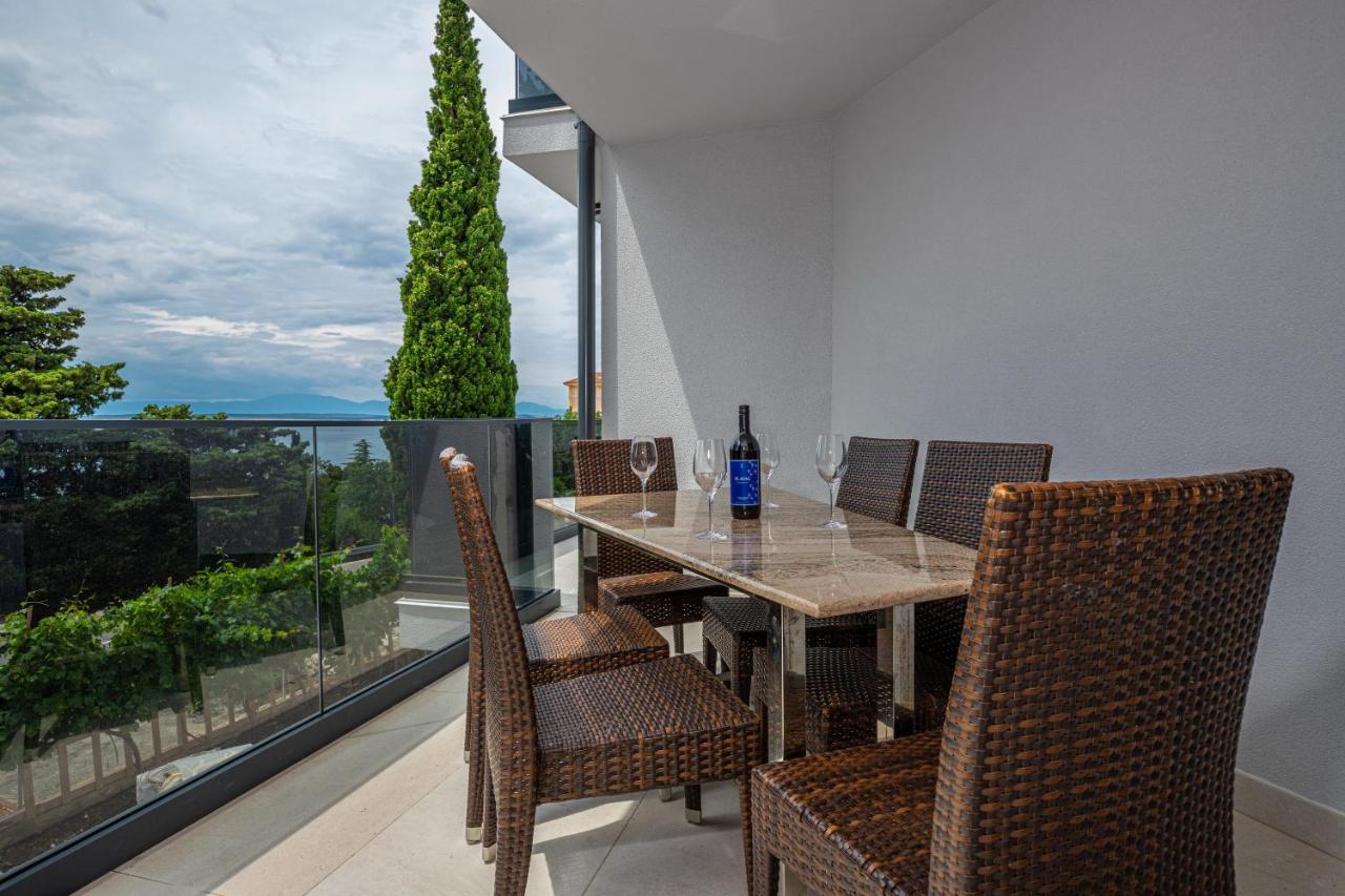 Apartmani Kecman Crikvenica Exterior photo