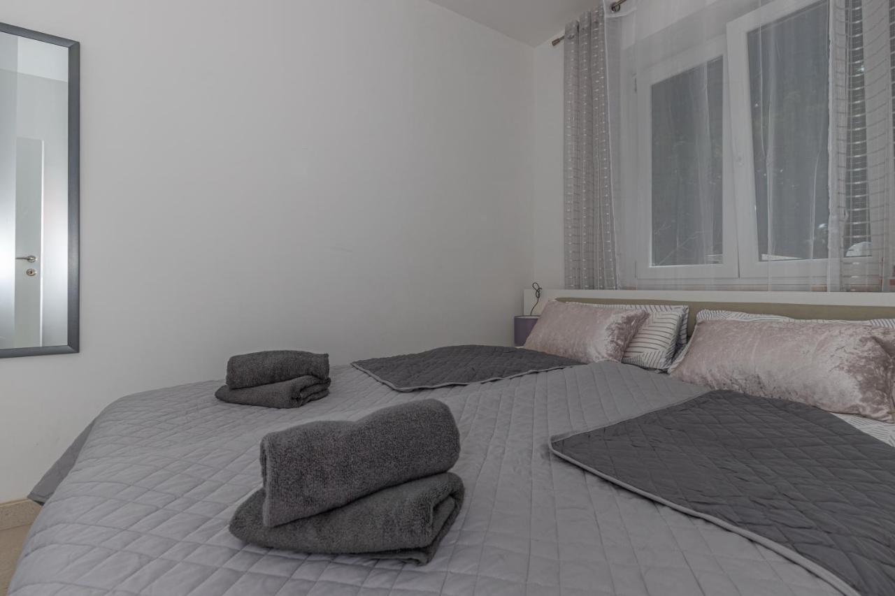 Apartmani Kecman Crikvenica Exterior photo