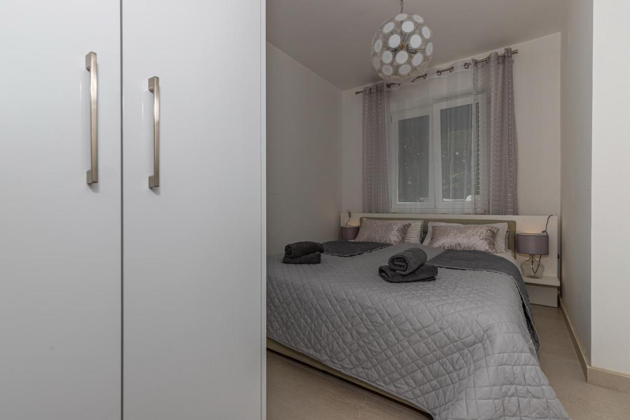 Apartmani Kecman Crikvenica Exterior photo